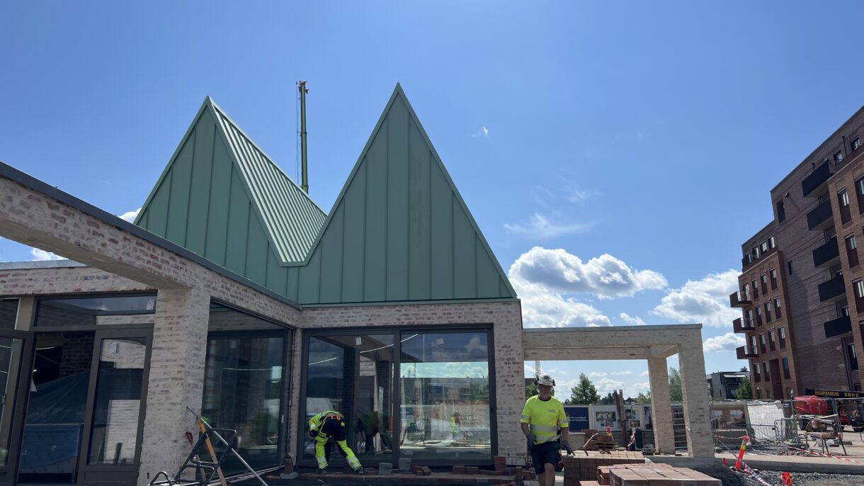 Felleshuset under bygging