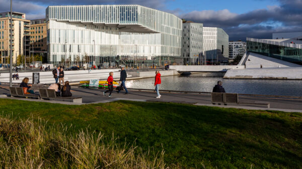 Deichman Bjørvika-eksteriør-Tove Lauluten