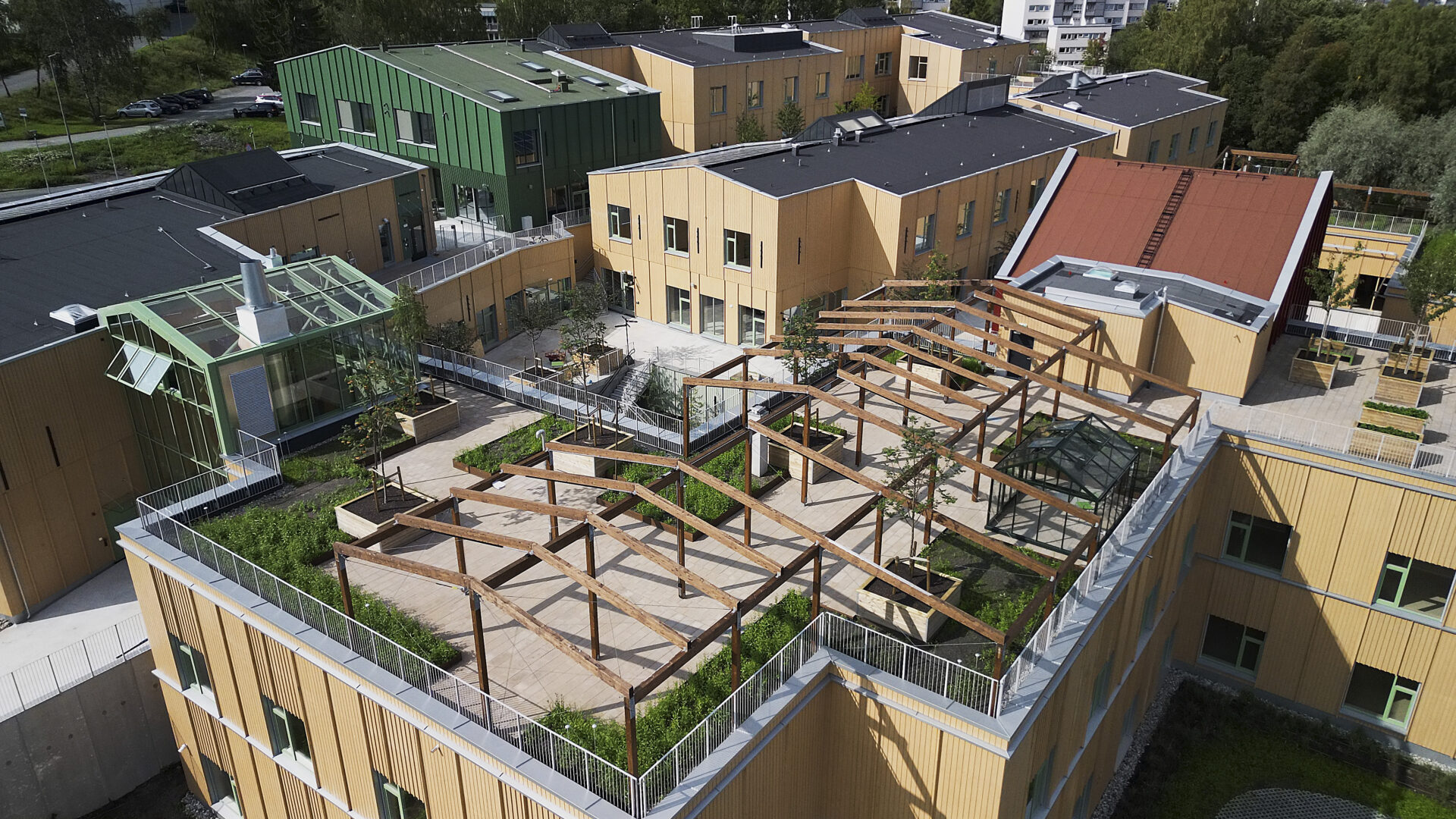 Furuset hageby. Sykehjemsbygg med hage på taket.