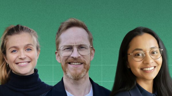 Portrett av to kvinner og en mann. Fotocollage.