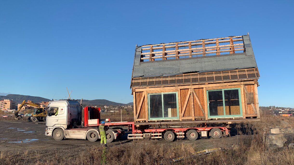 Mange på Fornebu har hatt glede av felleshus og parseller på Nansenløkka. Nå er felleshuset flyttet til nabotomten. Foto: Skanska