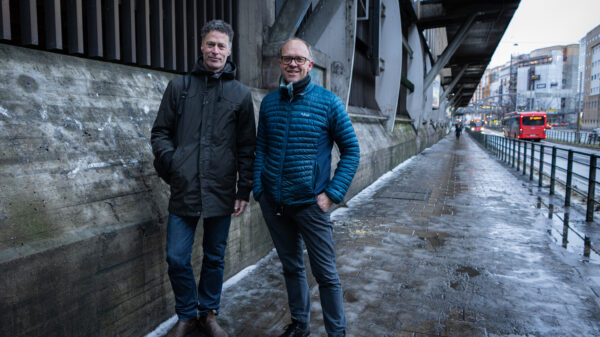 Stein Stoknes, FutureBuilt og Eskild Rolstad, utviklingsdirektør i KLP Eiendom har ambisjoner om at Oslo Horisont skal bidra med mer liv i Scweigaards gate. Foto: KLP Eiendom