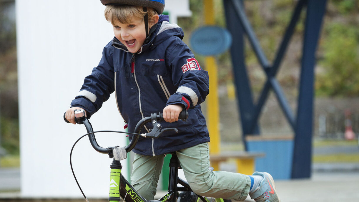 Sykkellek - mekkebu Foto Sverre Chr. Jarild