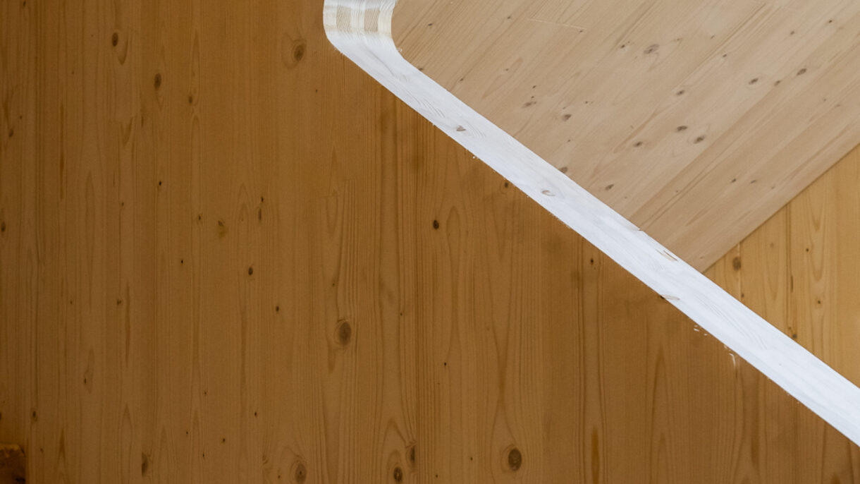 T Lauluten R6 1584 web 72dpi