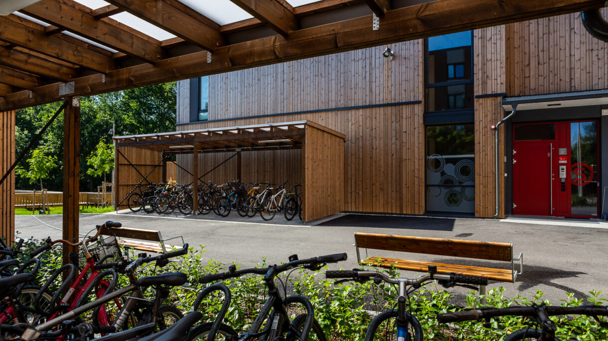 T Lauluten T5 B4973 web 72dpi