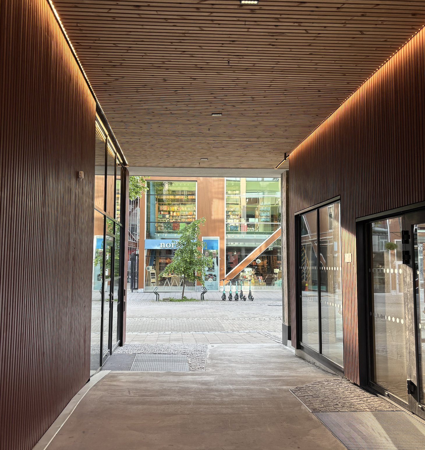 Utstikt til gate fra ny gangforbindelse