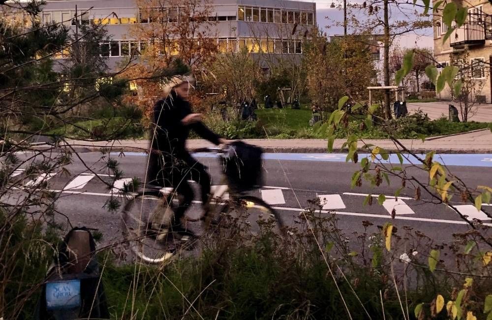 Klimakvarter Østerbro er Københavns første klimatilpassede bydel, og er et av prosjektene du får høre mer om på frokostmøtet. Her Skt. Kjelds Plads, SLA Landskabsarkitekter. Foto: FutureBuilt Klimakvarter Østerbro er Københavns første klimatilpassede bydel, og er et av prosjektene du får høre mer om på frokostmøtet. Her Skt. Kjelds Plads, SLA Landskabsarkitekter. Foto: FutureBuilt